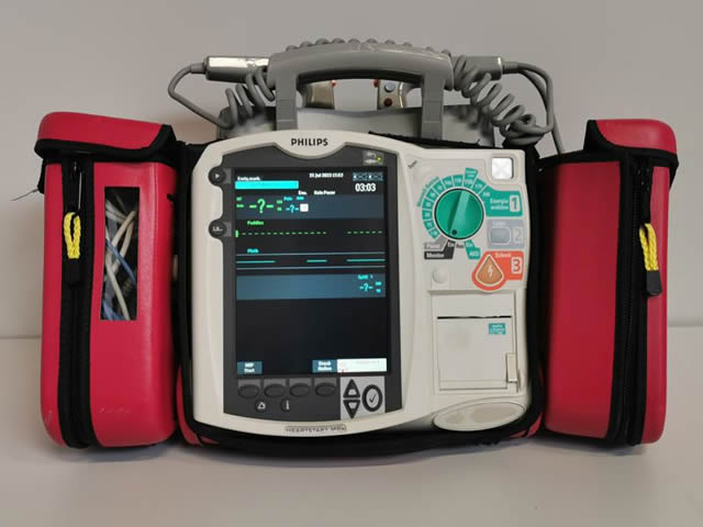 Philips Heartstart MRx Defibrillator-image